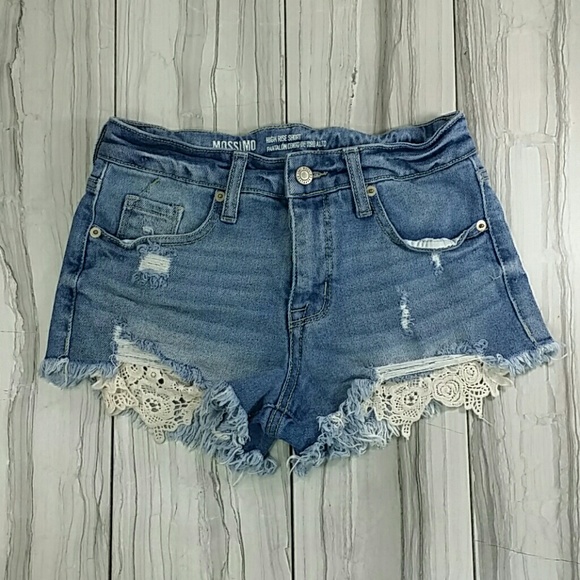 Mossimo Supply Co. - Picture 1 of 5